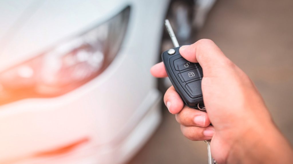 4 دلیل اینکه باتری فوب کلید خودرو شما خیلی سریع تخلیه می شود.
