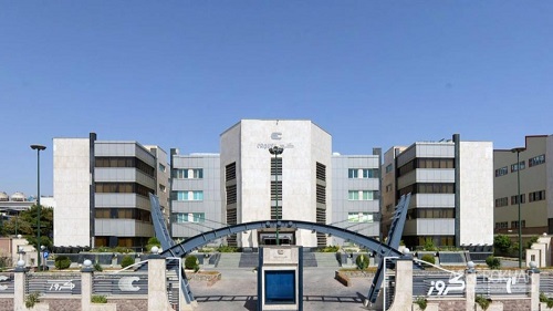 تصویر نمای ساختمان شرکت کروز به‌عنوان یکی از قطعه‌سازان بزرگ ایران